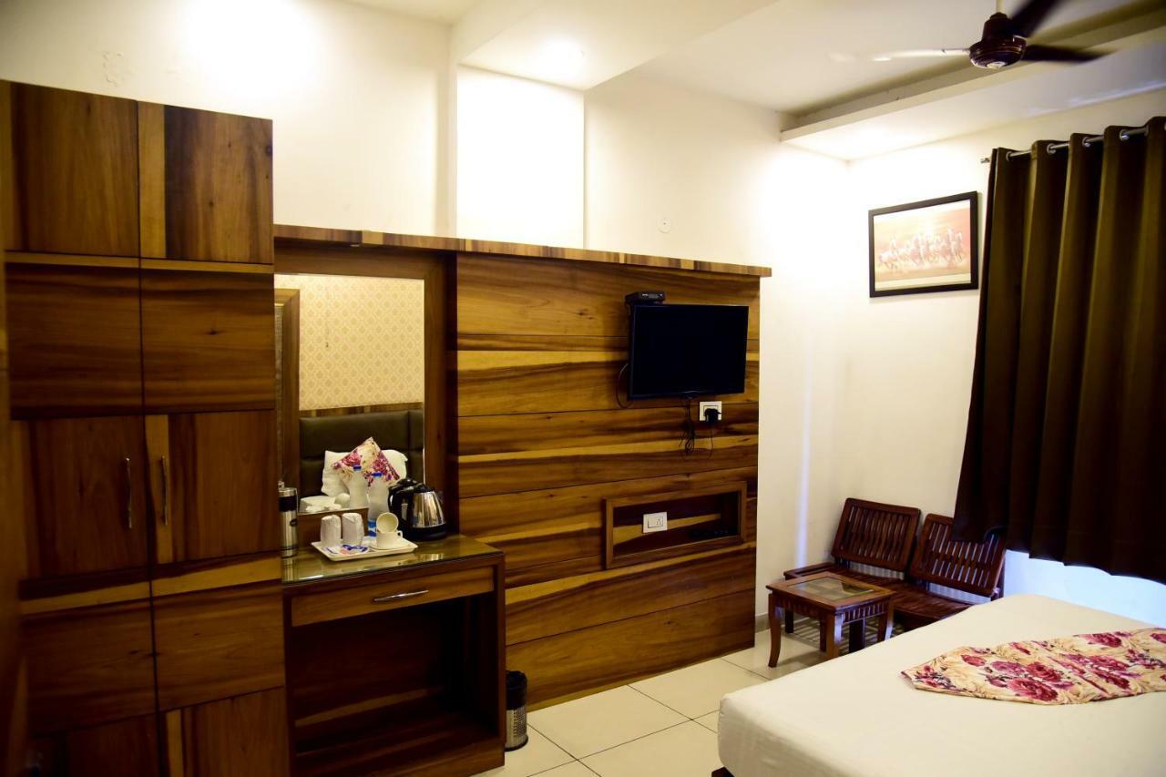 Hotel D S Inn Amritsar Exterior photo